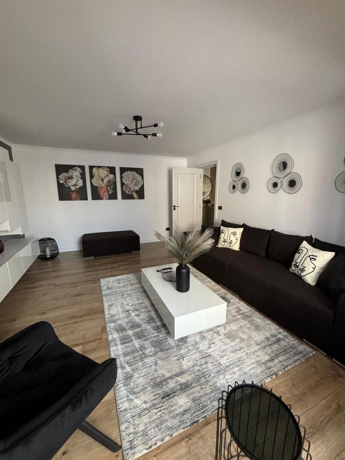 Rorada Apartament Făgăraş Buitenkant foto