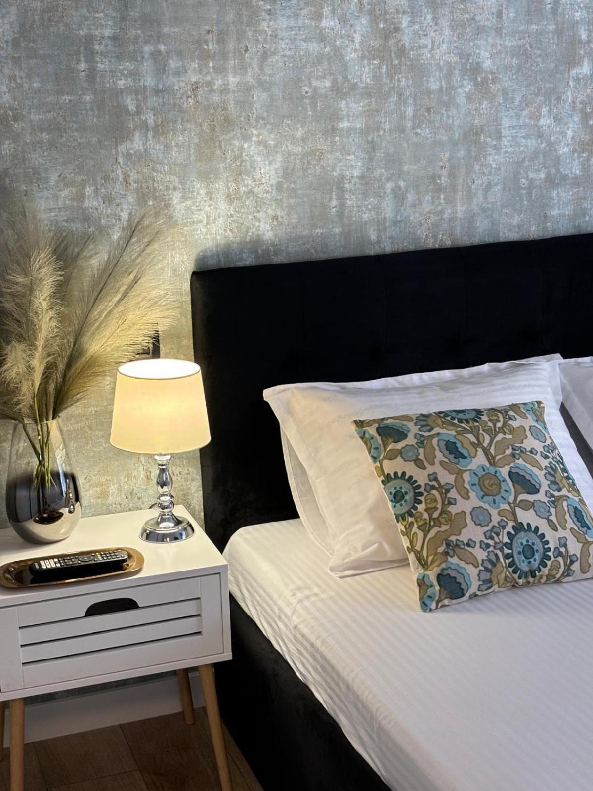 Rorada Apartament Făgăraş Buitenkant foto