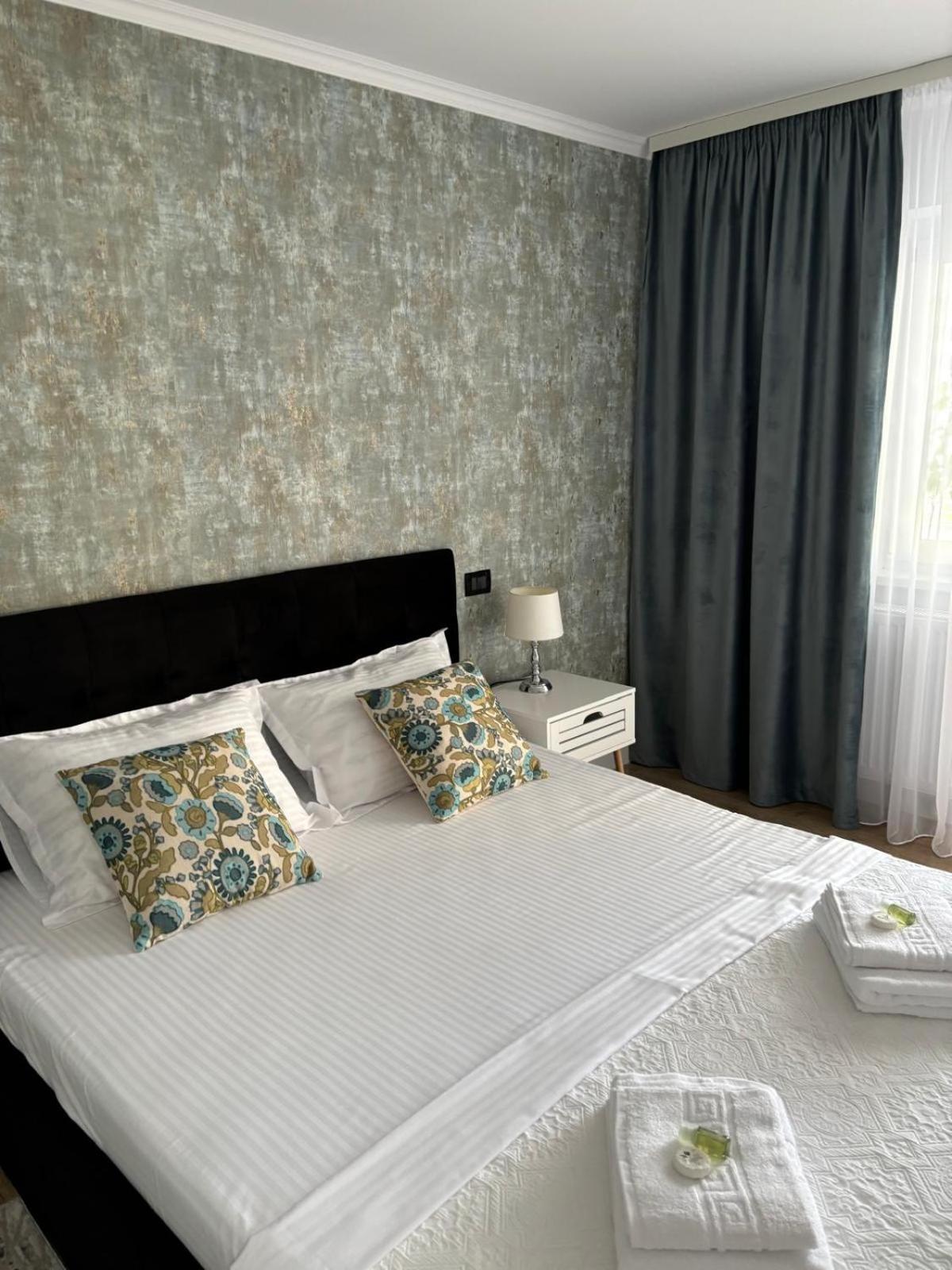 Rorada Apartament Făgăraş Buitenkant foto
